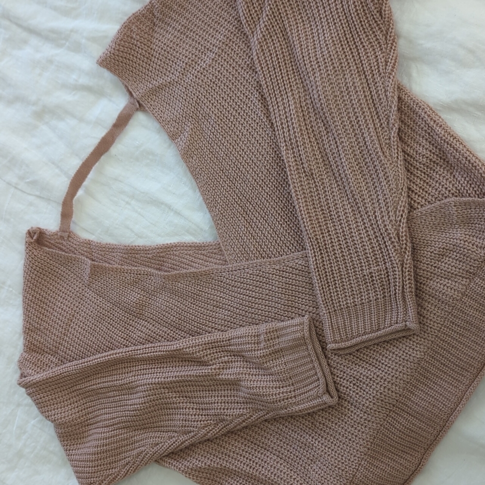Low back sweater